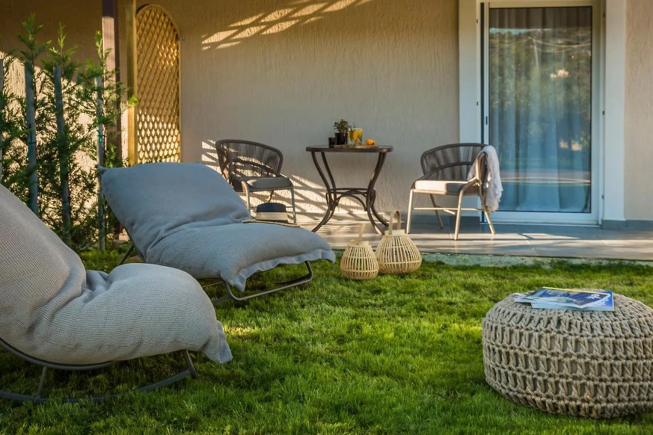 Kefalonia Island Malibu Suites & Apartments اليونان