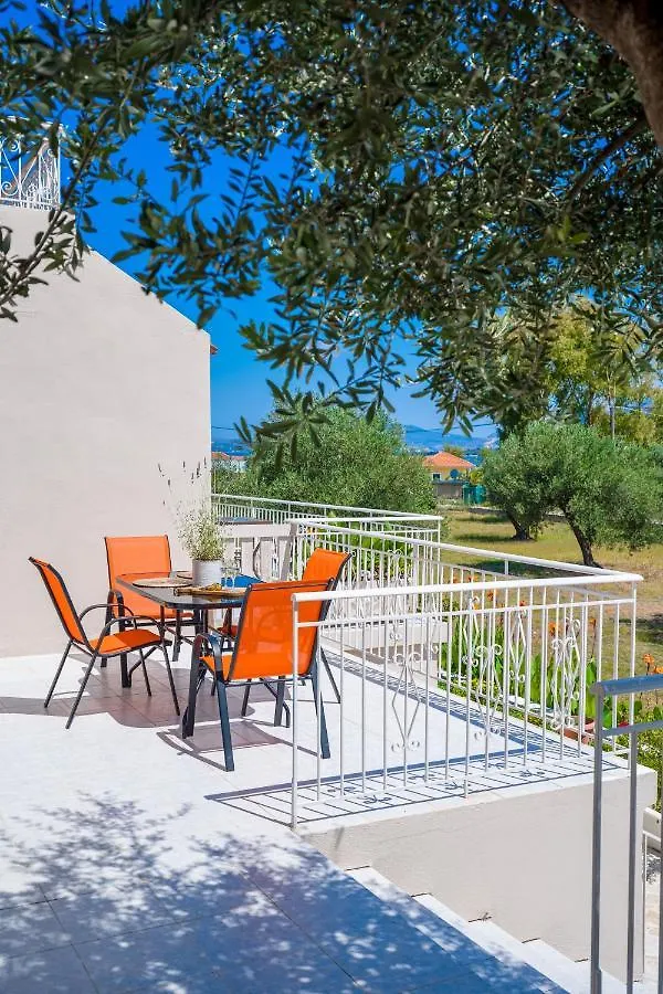 Kefalonia Island Malibu Suites & Apartments اليونان